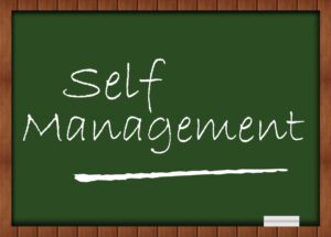 Tafel mit Wort Selbstmanagement